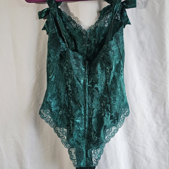 Vintage Victoria Secret Gold Label Teddy Small Hunter Green - Picture 4 of 5